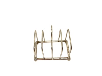 Lot 412 - Modernist silver napkin rings by Robert Edgar Stone, London 1932 and other items