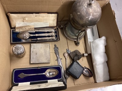 Lot 1086 - Victorian silver christening set in case and sundry silver and plate