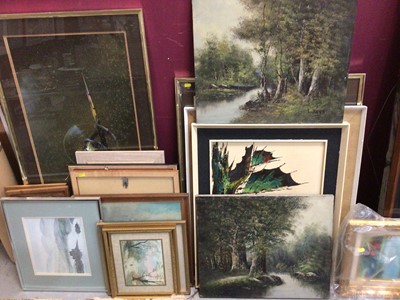 Lot 317 - Group of pictures and prints