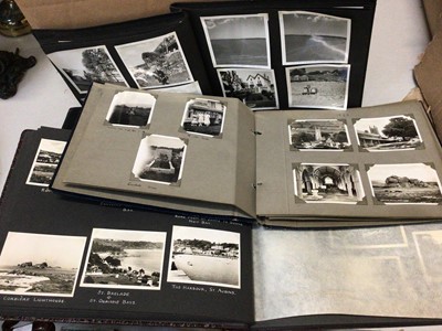 Lot 316 - Collection of old photograph albums, cigarette cards and other ephemera