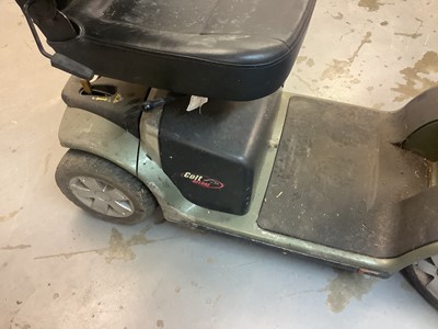 Lot 6 - Pride Colt Deluxe mobility scooter