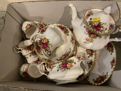 Lot 266 - Royal Albert Old Country Rose tea and dinner service