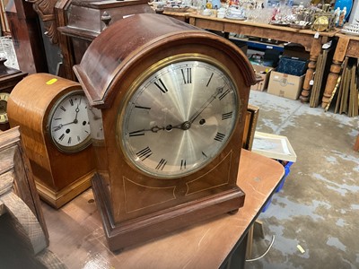 Lot 513 - Early 20th century mahogany cased mantel clock with silvered dial.