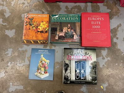 Lot 559 - Group of antiques related ephemera to include reference books and auction catalogues (1 box).