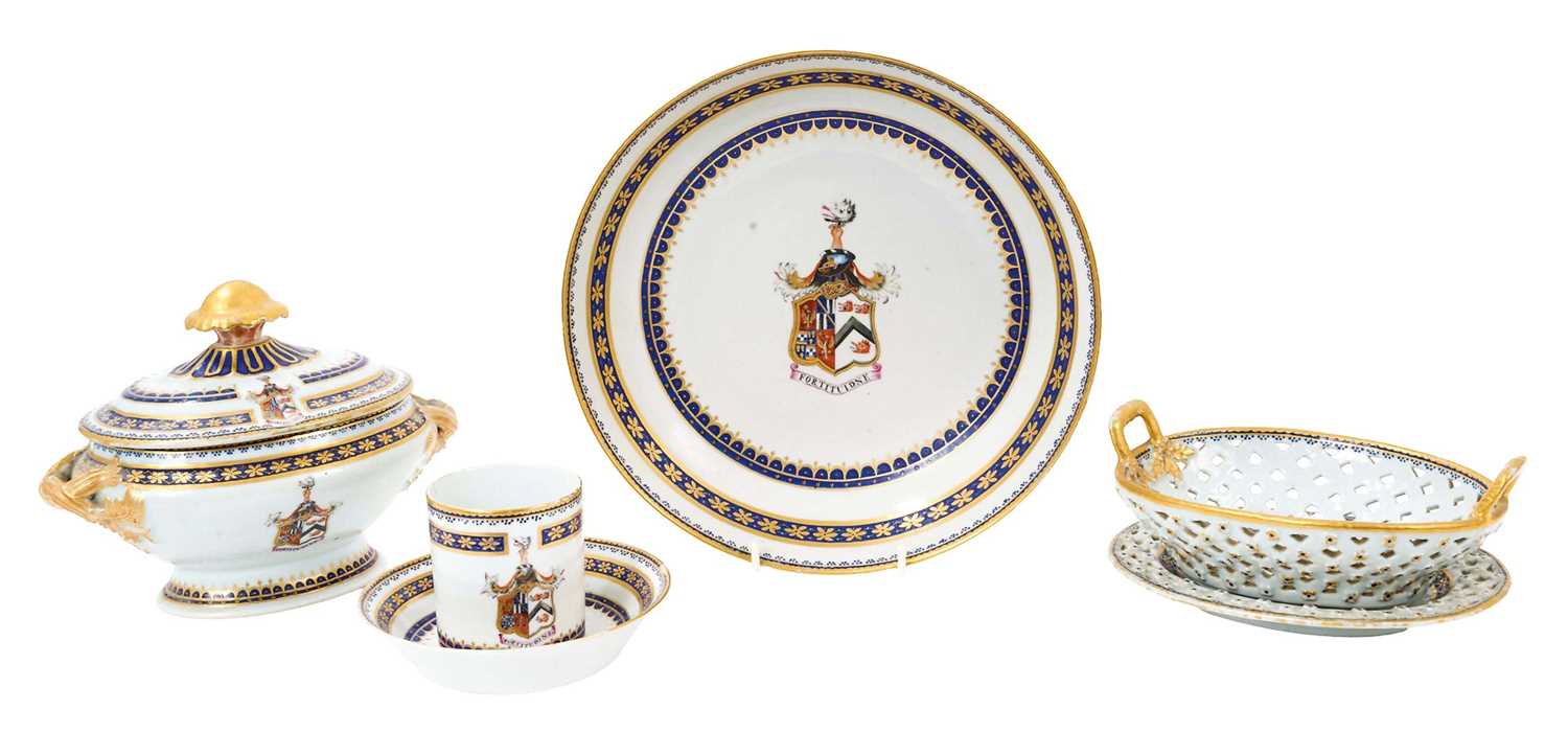 Lot 9 - Service of Chinese armorial porcelain