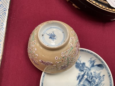Lot 10 - Group of Chinese porcelain