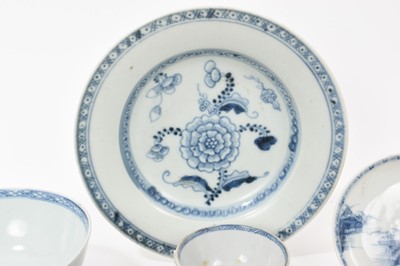 Lot 10 - Group of Chinese porcelain
