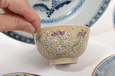 Lot 10 - Group of Chinese porcelain