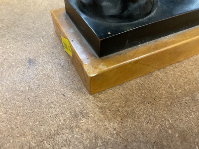 Lot 890 - 19th century continental Grand Tour bronze sculpture of Spinario