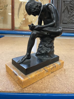 Lot 890 - 19th century continental Grand Tour bronze sculpture of Spinario
