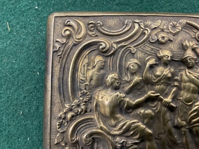 Lot 813 - Fine late 18th / early 19th century continental silver gilt snuff box
