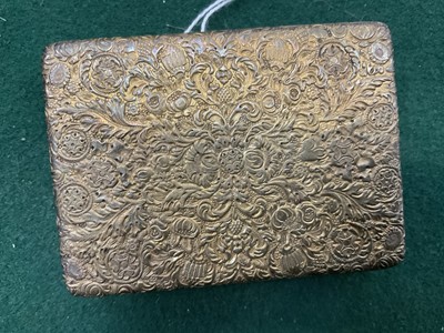 Lot 813 - Fine late 18th / early 19th century continental silver gilt snuff box