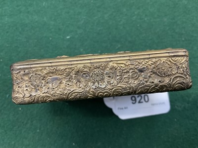 Lot 813 - Fine late 18th / early 19th century continental silver gilt snuff box