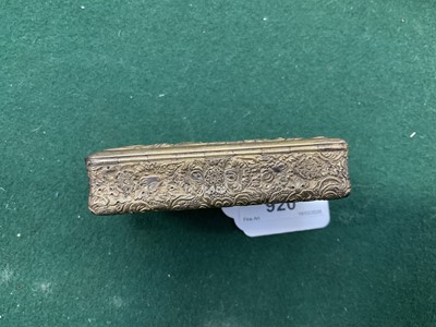 Lot 813 - Fine late 18th / early 19th century continental silver gilt snuff box