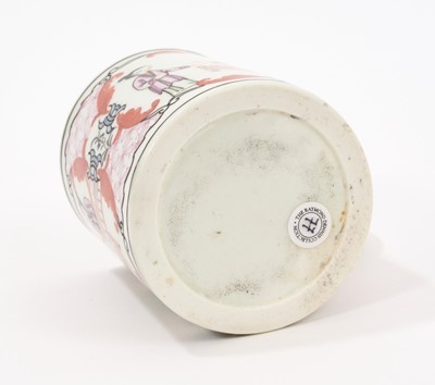 Lot 14 - A Worcester mug, circa 1765, of slightly tapered form with grooved handle, painted in the Mandarin style on both sides with three Chinese figures, 8.5cm high See Zorensky plate 144 for si...