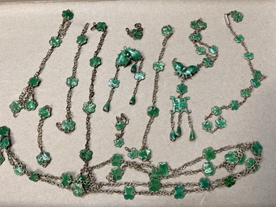 Lot 211 - Group of vintage costume jewellery and bijouterie