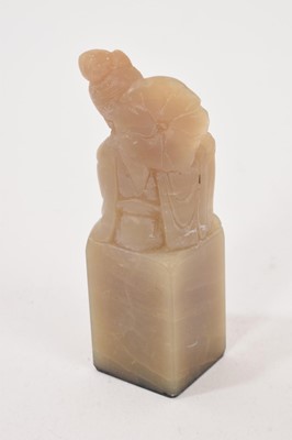 Lot 865 - Chinese carved jade seal