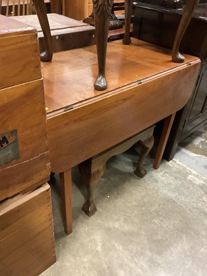 Lot 1235 - 19th century elm Pembroke table on square legs