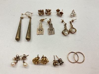 Lot 1030 - Group of 9ct gold and yellow metal earrings