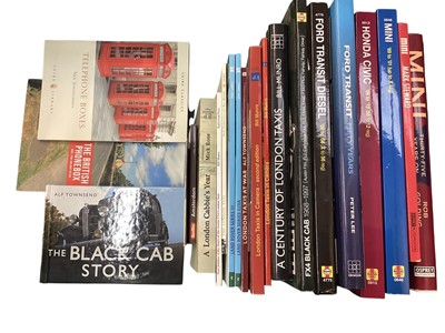 Lot 695 - Selection of Bus, Black Cab, Aircraft, Telephone Box, Titanic and other books (5 boxes)