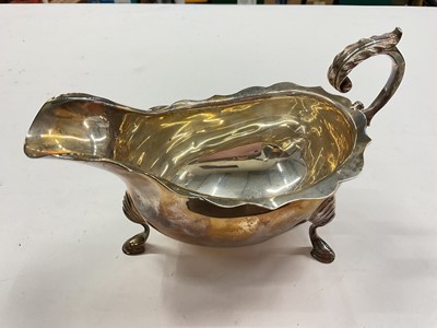 Lot 1077 - Contemporary silver sauce boat (Birmingham 1994)