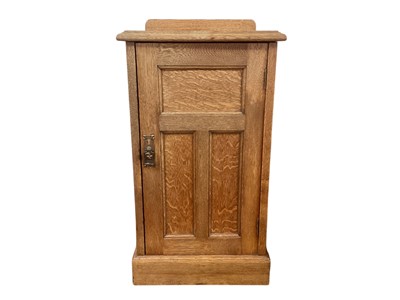 Lot 1300 - Good quality Edwardian oak bedside cupboard with panelled doors, 42cm wide, 39cm deep, 77.5cm high