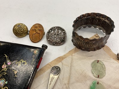 Lot 1118 - Silver fob chain, three silver fobs, silver napkin ring, Chinese jade/ green hard stone carvings, Victorian aide memoire, cufflinks and other items