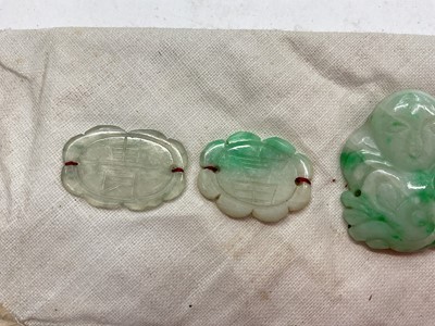 Lot 1118 - Silver fob chain, three silver fobs, silver napkin ring, Chinese jade/ green hard stone carvings, Victorian aide memoire, cufflinks and other items