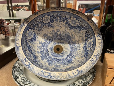 Lot 337 - Victorian blue and white transfer print basin bowl, together with a similar jug, two handled jardinere and charger (4)