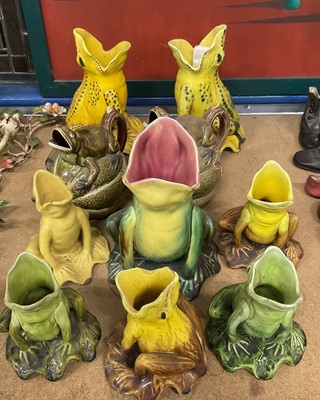 Lot 228 - Collection of frog vases