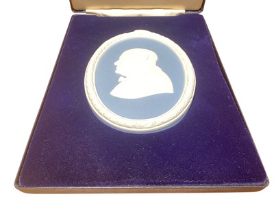Lot 941 - Wedgwood limited edition jasper medallion of Sir Winston Churchill