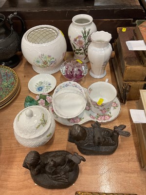 Lot 530 - Group of Portmeirion, Aynsley and other ceramics.