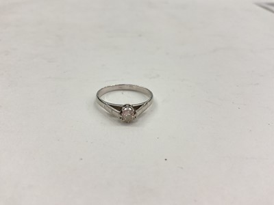 Lot 1160 - 1930s single stone old cut diamond ring