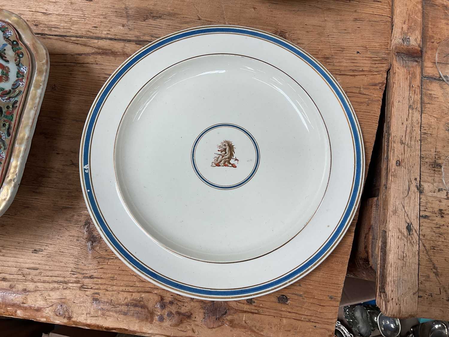 Queensware Identification Lot 31 - Wedgwood Queensware plate, with lion crest,