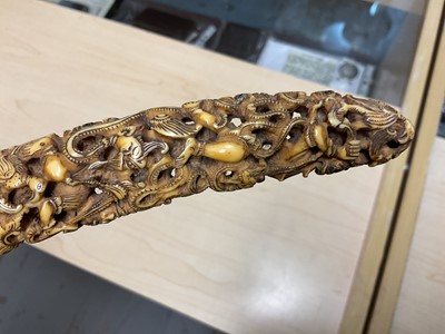 Lot 104 - Good quality 18th century Burmese Dha sword