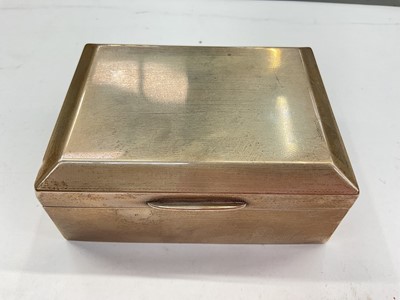 Lot 1156 - Silver cigarette box (Chester 1913)