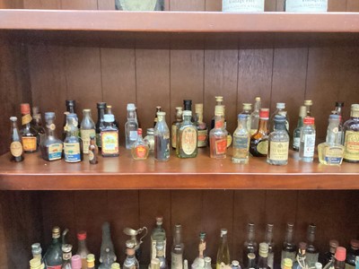 Lot 637 - Approx 90 bottles of alcohol minatures