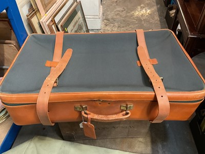 Lot 289 - Good quality New & Lingwood leather and canvas suitcase with tweed lining and outer cover