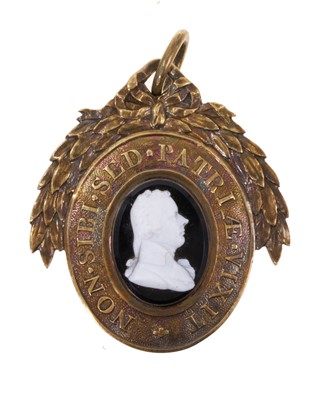 Lot Rare 19th century Pitt Club medallion, 'In memory of the Rt. Hon. Wm. Pitt, Died 23rd Jan 1806 Aged 47', engraved 'Charles Dashwood Bruce Esq.', the front with a glass cameo portrait bust of Wil...