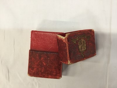 Lot 1076 - Complete deck of playing cards - reproduction of 'Le Jeu des Reines Ronormee'