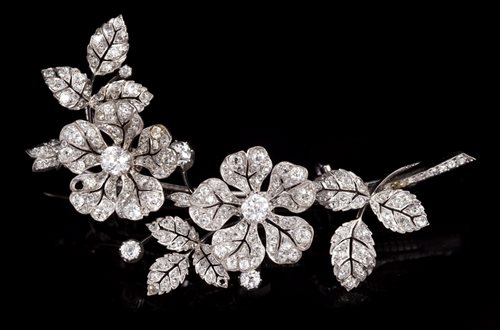 Lot 605 - Fine Victorian diamond 'en tremblant' double...