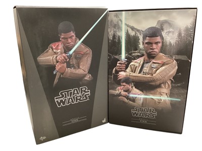 Lot 238 - Star Wars Hot Toys 1/6th Scale action figure 'The Mandalorian' Moff Gideon, boxed, TMS107 and Finn, boxed, MMS345.