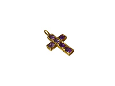 Lot 59 - 18ct gold and amethyst cross pendant with six oval mixed cut amethysts in an 18ct gold setting, 36mm