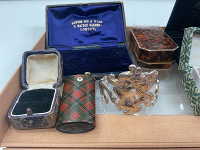 Lot 1001 - Group of costume jewellery including silver chains and sundries