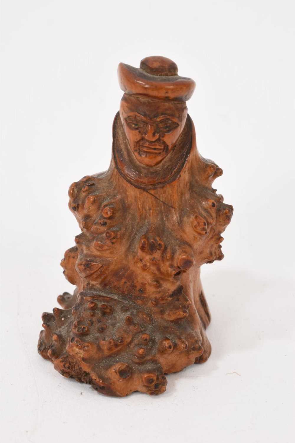 Lot 789 - Chinese carved burr wood scholars object, 5cm in overall height.