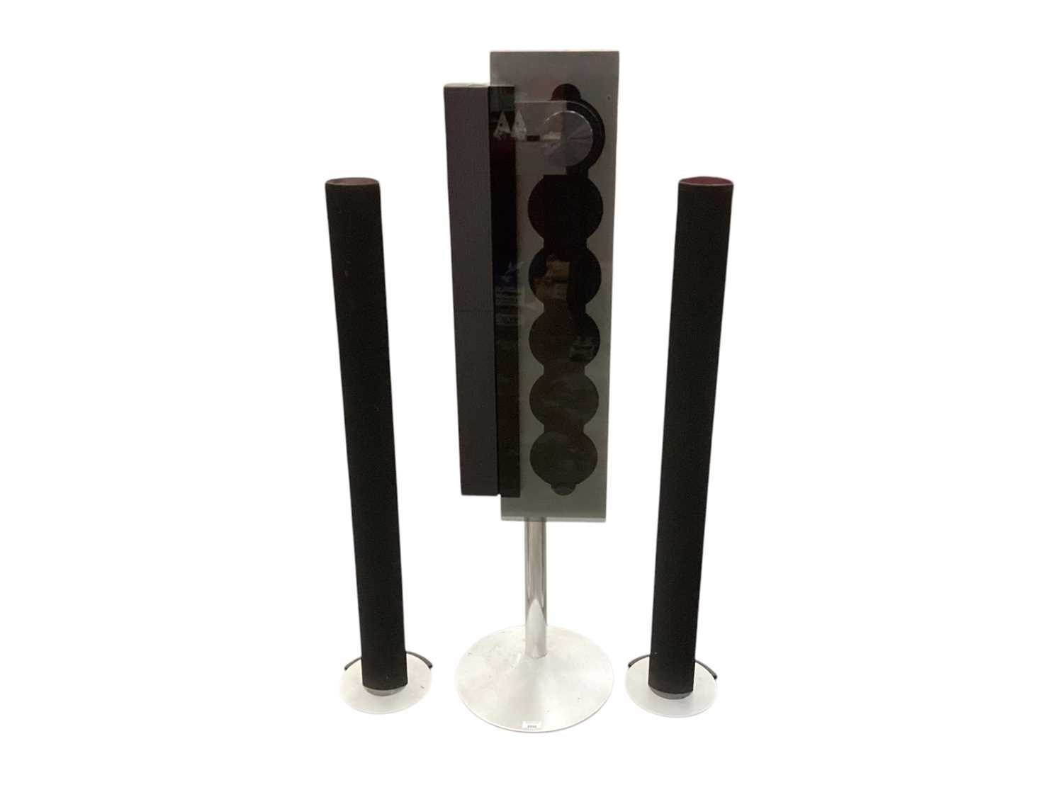 Lot 2332 - Bang & Olufsen Beosound 9000 CD player with a pair of speakers