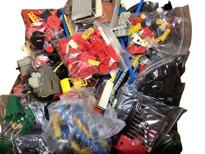 Lot 1946 - Lego rail track, train pieces and other building bricks etc. (1 box)