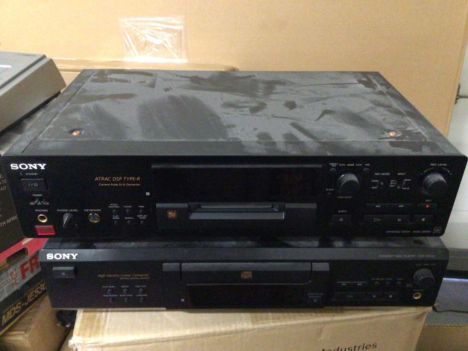 Lot 2259 - Sony MDS-JB930 Mini Disc deck & Sony CDP-XE530 Compact Disc Player (2)