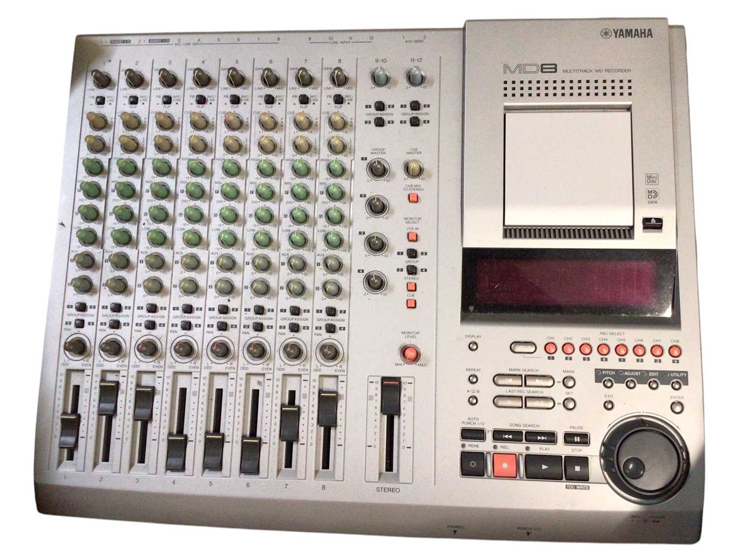 Lot 2265 - Yamaha MD8 Multitrack MD Recorder and cable (1)