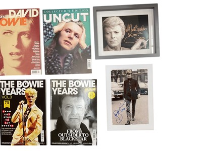 Lot 2614 - Laurel & Hardy items, pop culture items, etc